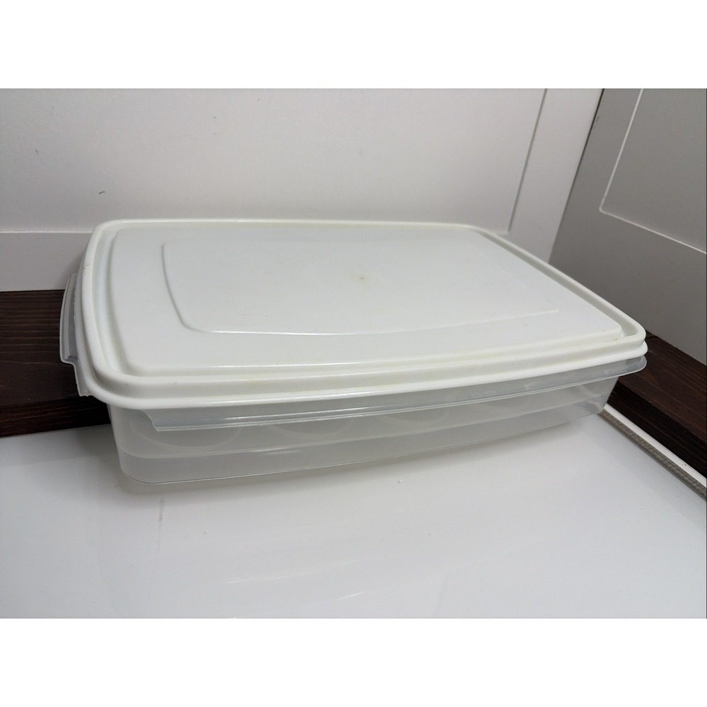 Rubbermaid Servin Saver Deviled Egg Keeper Carrier 20 Eggs #7 Almond